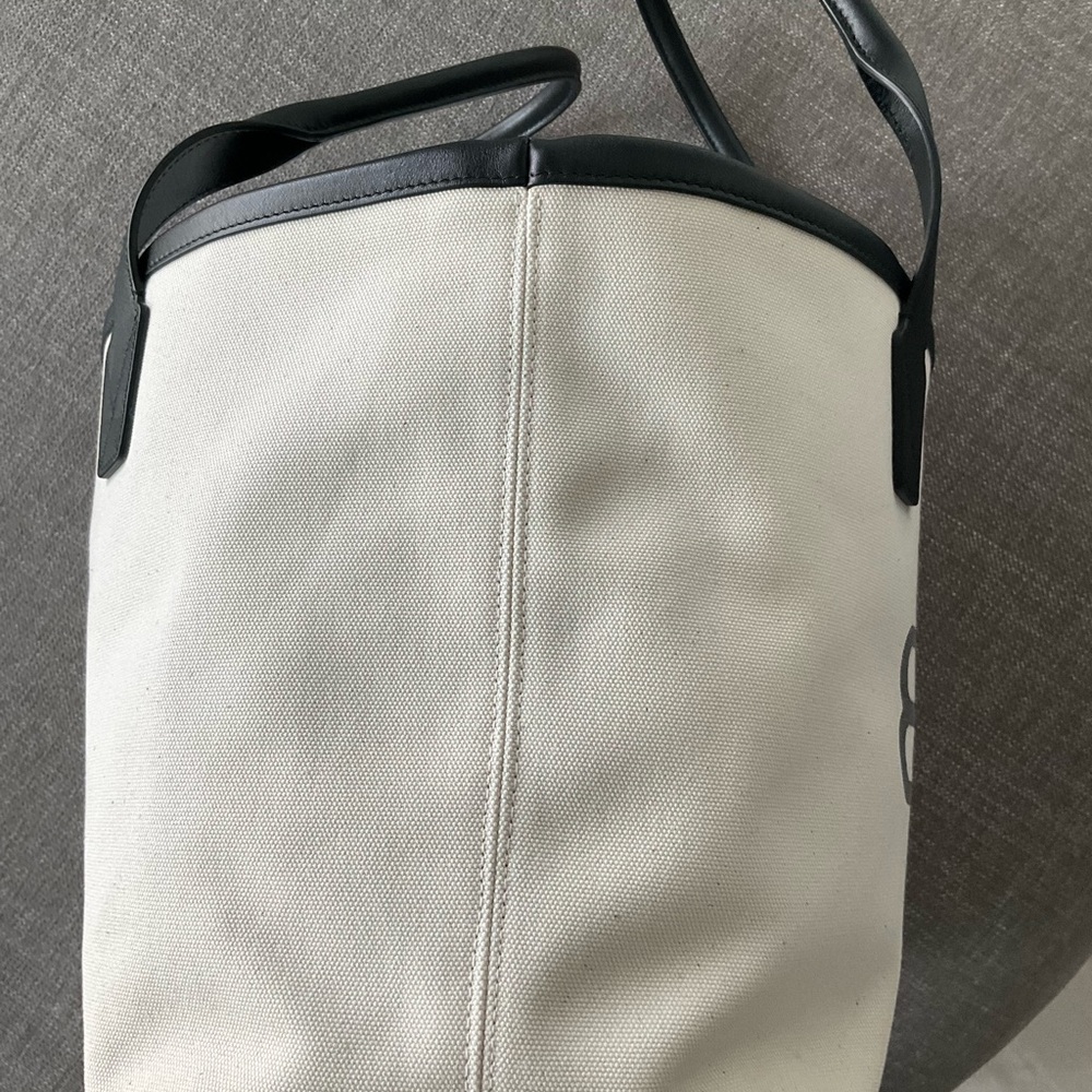 Balenciaga Tote JUMBO Ivory & Black Canvas Bag - Picture 6 of 13